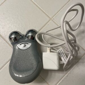 NuFace Silver Skincare Tool